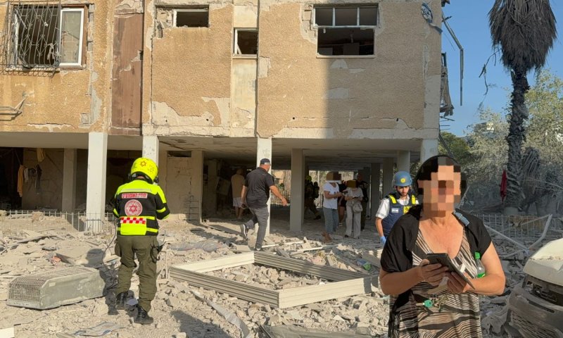 דיווחים על שבע נפילות: פגיעה ישירה בסורוקה