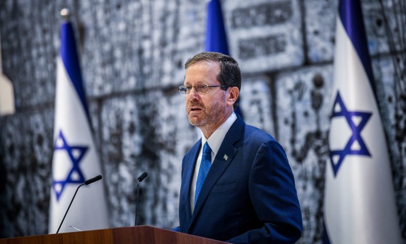 הנשיא מגיב לפיגוע: "נמשיך לעמוד איתנים ונחושים"