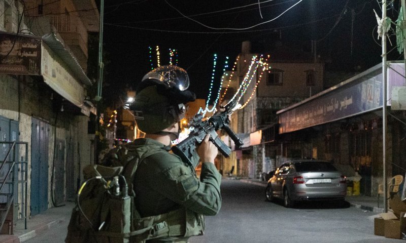 כוחות צה"ל, שב"כ ומג"ב עצרו מבוקשים ברחבי יו"ש