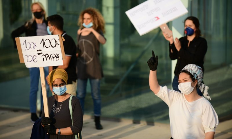 פרומן שיגרה מכתב לנתניהו: "הגנים הפרטיים ניזוקו בצורה בלתי הפיכה"