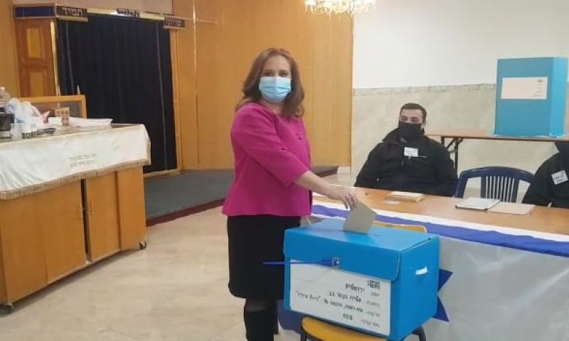 שעתיים לסגירת הקלפיות: כמה הצביעו ומתי תוצאות?