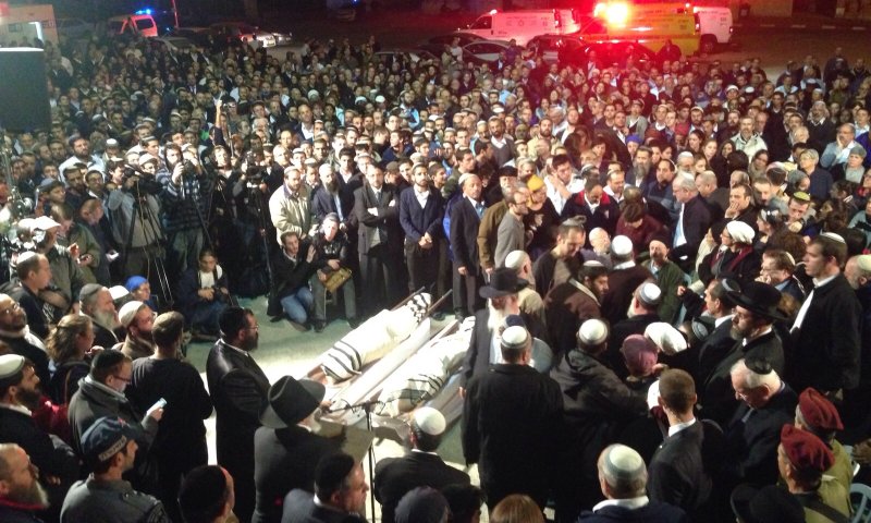 אלפים בהלווית יעקב ונתנאל ליטמן הי"ד