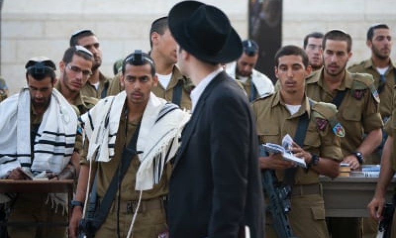 הח"כים הדתיים נועדו עם רבנים: למצוא חלופה לחוק טל