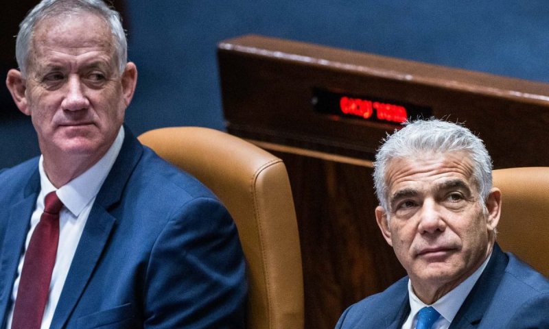 גנץ: "המטרה של לוין זה לפטר את היועמ"שית"