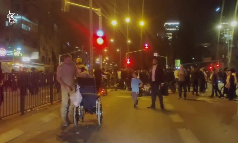 "נאצים, נוח'בות": הפלג הירושלמי מפגין בבני ברק; חשוד נעצר