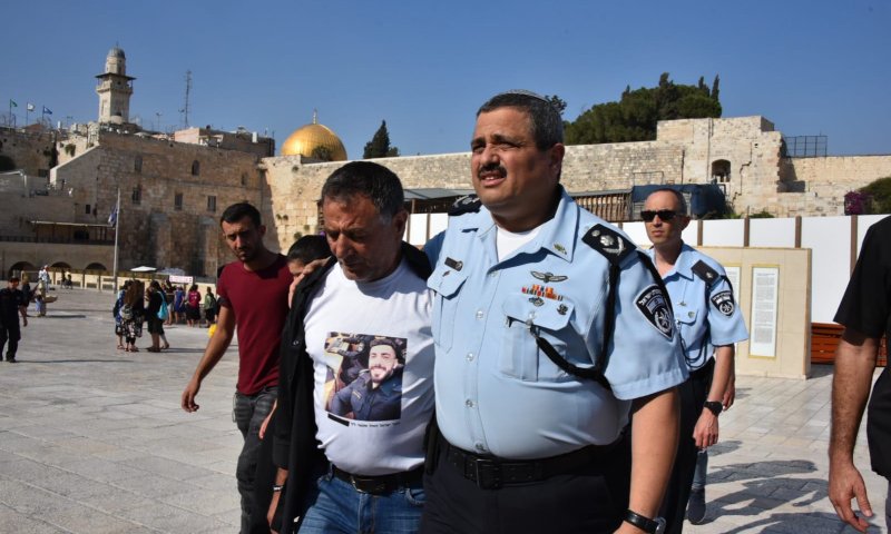 שנה עברה: לוח זיכרון הוצב בכותל לזכר השוטרים שנרצחו בהר הבית