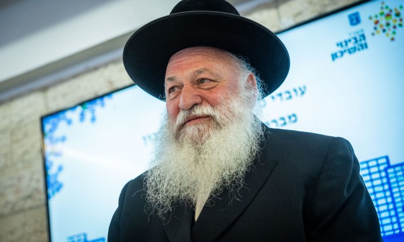 גולדקנופף דורש: "לעצור את עבודות הרכבת בשבת"