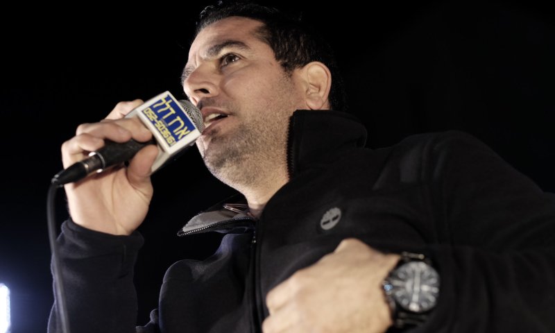 בעקבות חשיפת ההסכם: מני נפתלי לא יקבל פיצוי