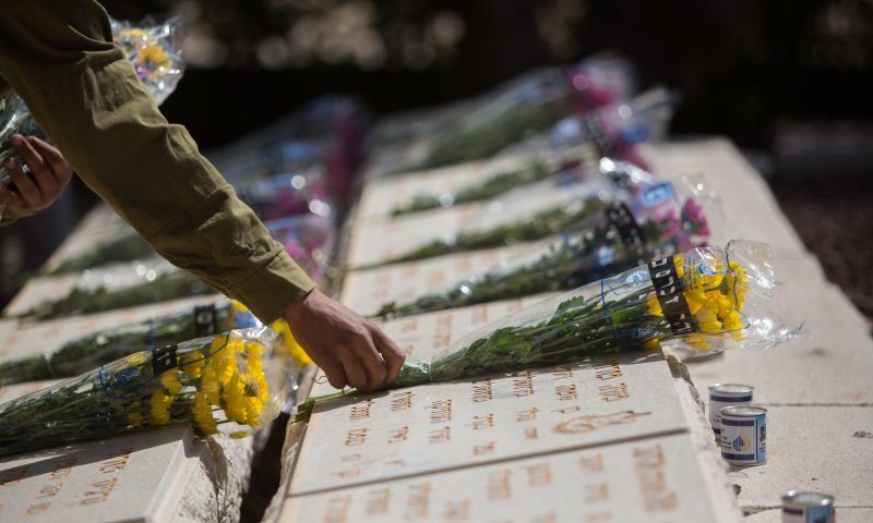 זוכרים, מדממים אך לא דוממים!