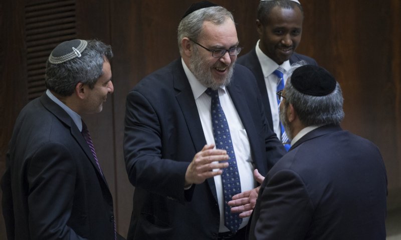 ועדת החוקה אישרה לקצר את פגרת בתיה"ד הרבניים