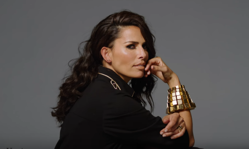 חוזרת בשיק: לינור אברג'יל משיקה מותג אופנה צנוע