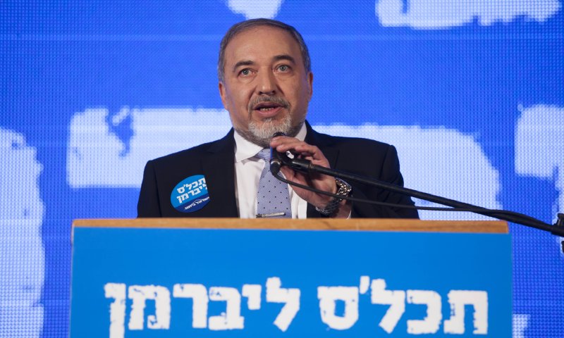 ליברמן: בנט משקר. החלת ריבונות זה פופוליזם נטו