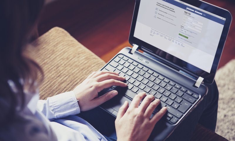 ישראלית בת 12 תובעת את פייסבוק