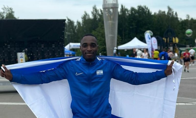 היסטורי: מדליית זהב לאצן הישראלי ב-200 מטר