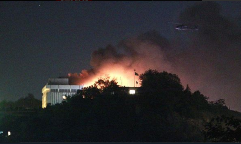 אפגניסטן: מחבלים פתחו באש בבית מלון בקאבול