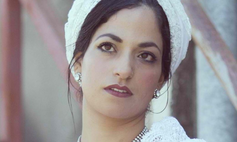 'ילד ראשון': הזמרת הסרוגה מבית אל בסינגל בכורה