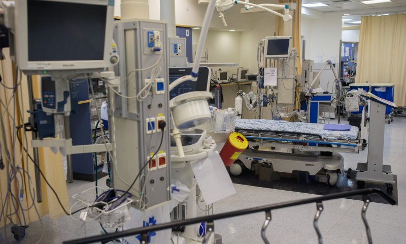 אלימות במיון של שערי צדק: בני משפחה תקפו רופאים