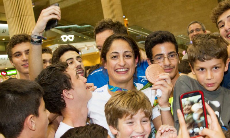 ירדן ג'רבי צייצה רמז באותיות למדליות בג'ודו