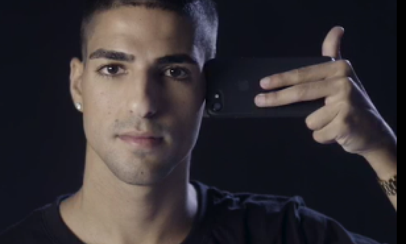 'לא מדבר אליי': צפו בקמפיין המרגש של הסלב'ס