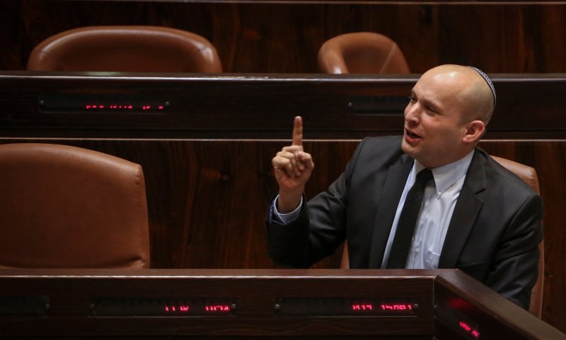 בנט התעורר: "אפעל להשבת רפורמת הגיור"