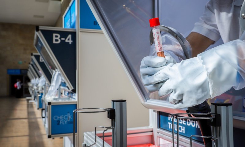 ירידה בשיעור החיוביים; עליה במניין המונשמים