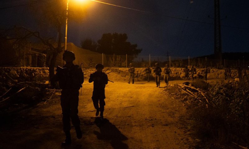 מהומה בכפר ג'בעה: חשד להצתה והשחתת בתים ורכבים