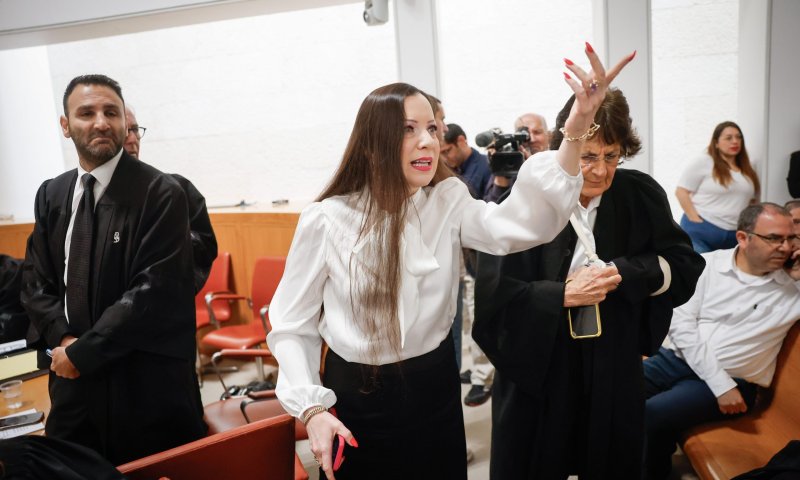 צפו בתיעוד: טלי גוטליב הוצאה בכח מהדיון בבית המשפט