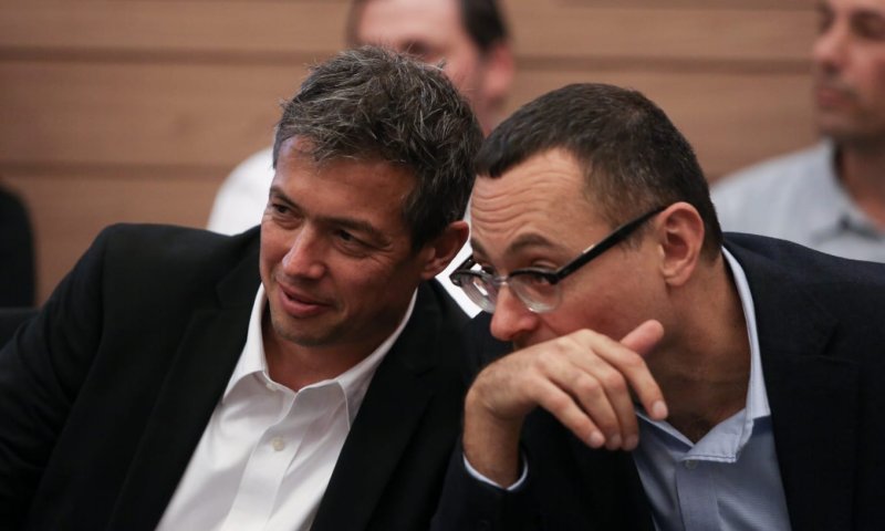 האוזר והנדל: אם תהיה פשרה &ndash; נתפטר מתפקידינו