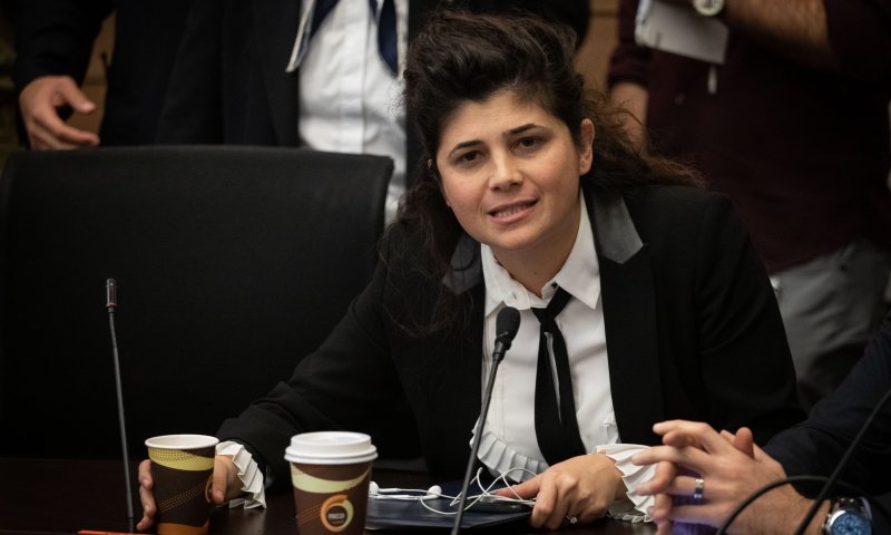 הצעת חוק: קיצוץ בפנסיות תקציביות ובשכר הח"כים