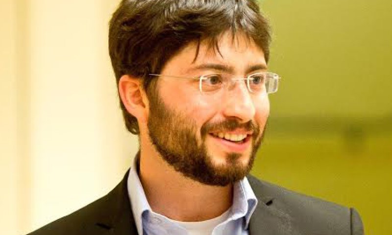 תגובה לרב זייני: ביקור במסגד בפורידיס &ndash; גבורה יהודית