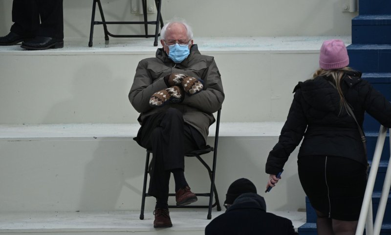 כוכב ההשבעה של ביידן: ברני סנדרס כבש את הרשת