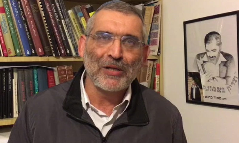 צפו: מיכאל בן ארי מזכיר לבית היהודי כמה עובדות