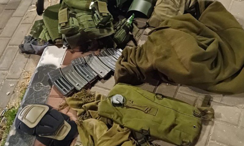 רכב שנגנב מחייל מילואים אותר ובתוכו ציוד צבאי