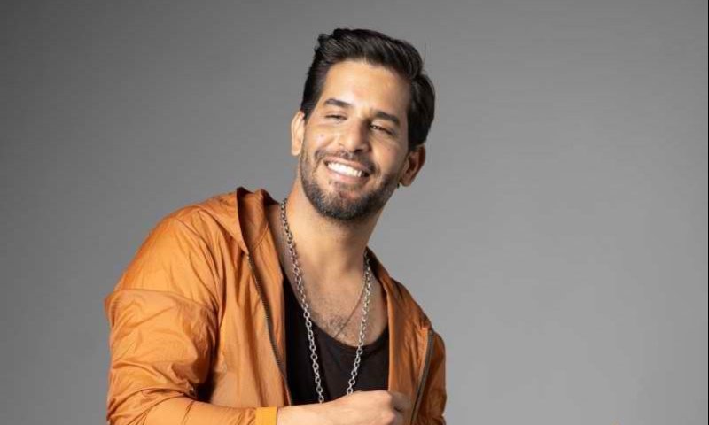 "איך השתניתי": פאר טסי שר על יום השישי שלו. צפו