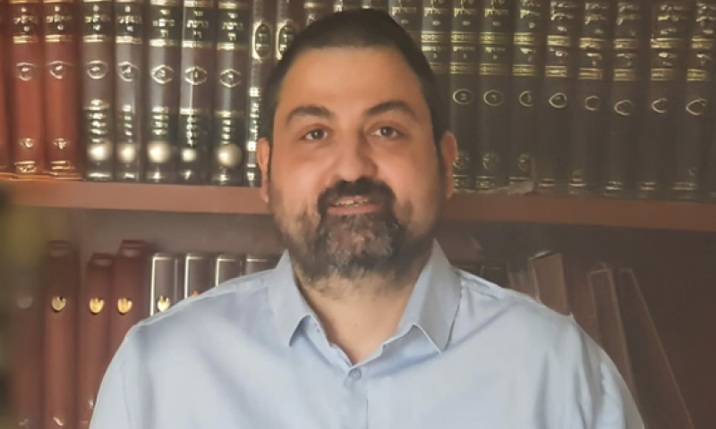 אחדות בקריית ביאליק: ראיון עם המועמד לרבנות הרב אלדד יונה