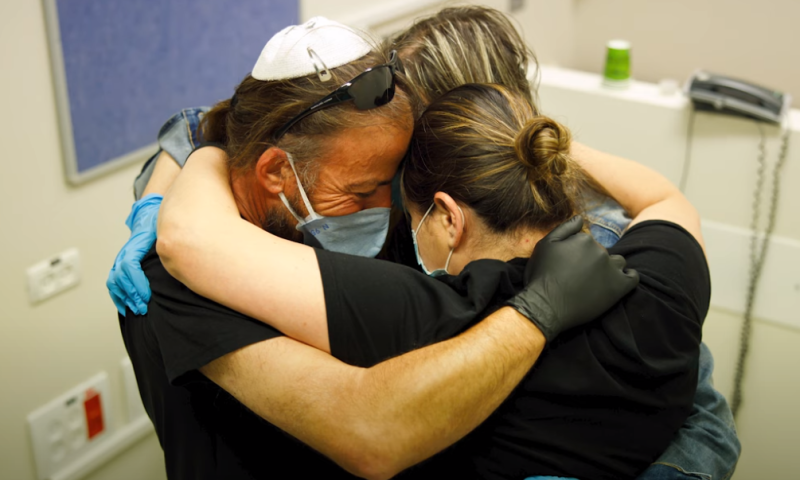 סיכום קורנה| קרן פלס וזיו קורן ביצירה מרגשת. צפו: