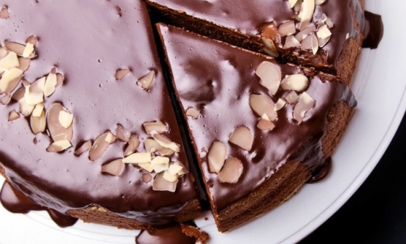 בדיוק כמו שאנחנו אוהבים: עוגת שבת מרשימה וקלה