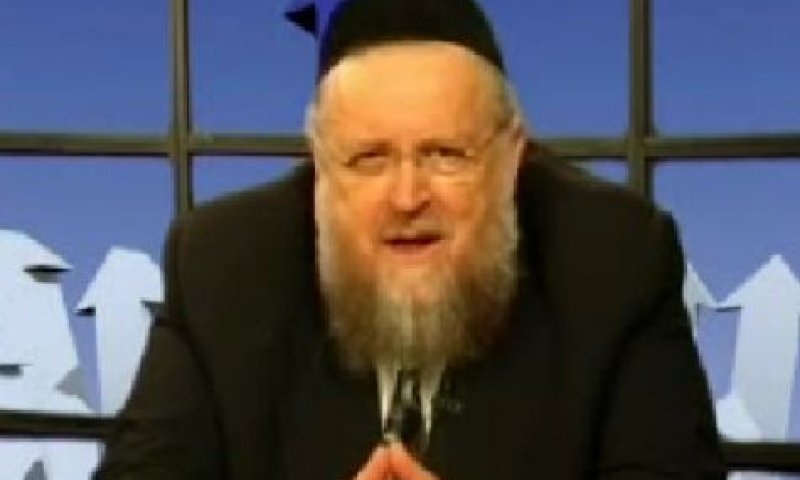 הרב שלזינגר על הרב דב ליאור: אין להתיר איסורי שבת