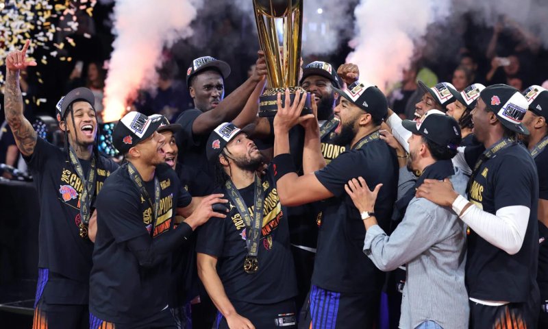 אחרי 52 שנה: ניו יורק חוגגת רגע היסטורי