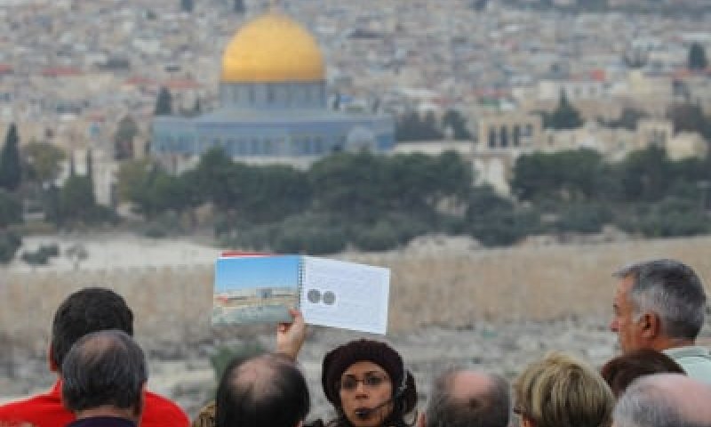 מורי דרך הם מחנכים ולא רק מדריכי תיירים