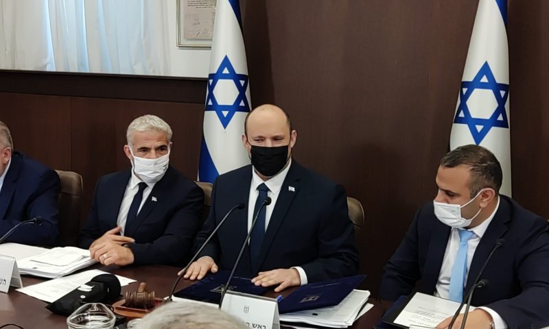 בנט על קבר יוסף: "ראיתי את התמונות והזדעזעתי"