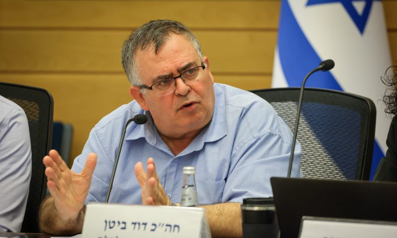 דוד ביטן: "לא נאפשר הטבות לחברות תעופה שעושקות את הציבור"