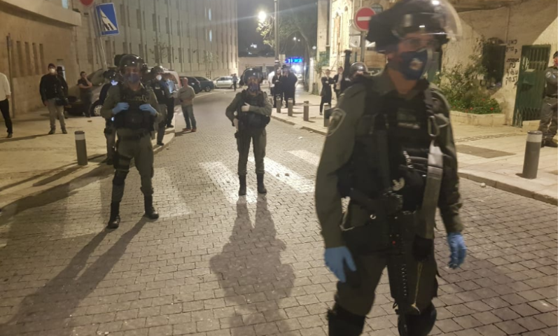 מחאה על ה"עוצר": 5 חרדים קיצונים נעצרו במאה שערים