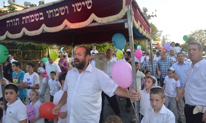 הגרעין התורני בלוד חנך מחדש את בית הכנסת שננטש