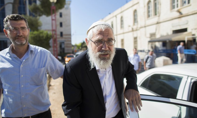 הבקשה הלא שגרתית של הרב אלון: לברוח לאוקראינה