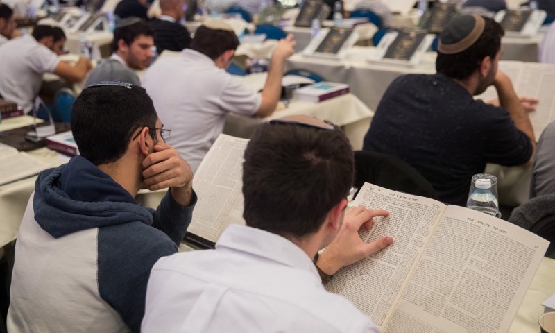 מימיי לא סיימתי מסכת; עכשיו אני מתחיל עם כולם