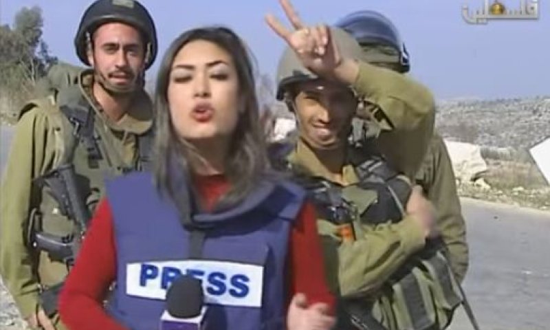 בשידור חי: "קולות רקע" לכתבת הערבייה; צפו