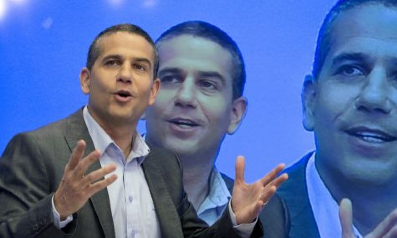 ‫ינון מגל: "הפסקתי לעשן כשהצטרפתי לפוליטיקה"