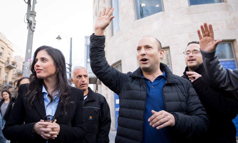 נפתלי ואיילת בפניה: "נא עזרו לימין החדש להיכנס"