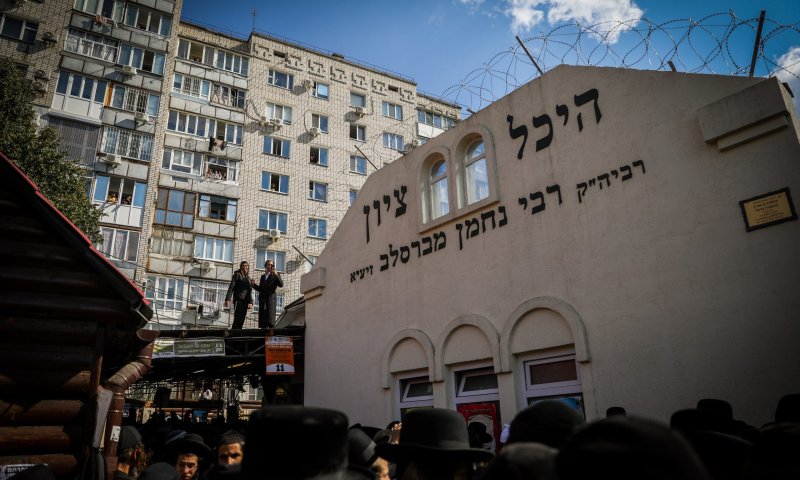 אומן בסכנה? אוקראינה בוחנת הטלת מגבלות על ישראלים